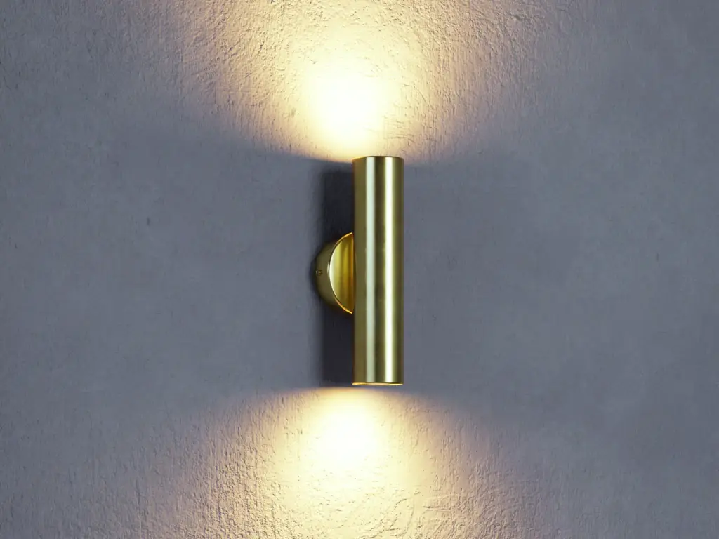 Atlas (Latón bruto, sin barniz ni tratamiento, suele tener manchas naturales del material)